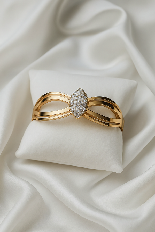 Elegant Gold Bracelet with Crystal Oval Centerpiece